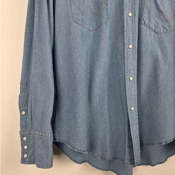 Wrangler Men's Medium Chambray Cowboy Cut Western Firm Finish Work Shirt Size XL - Picture 4 of 9